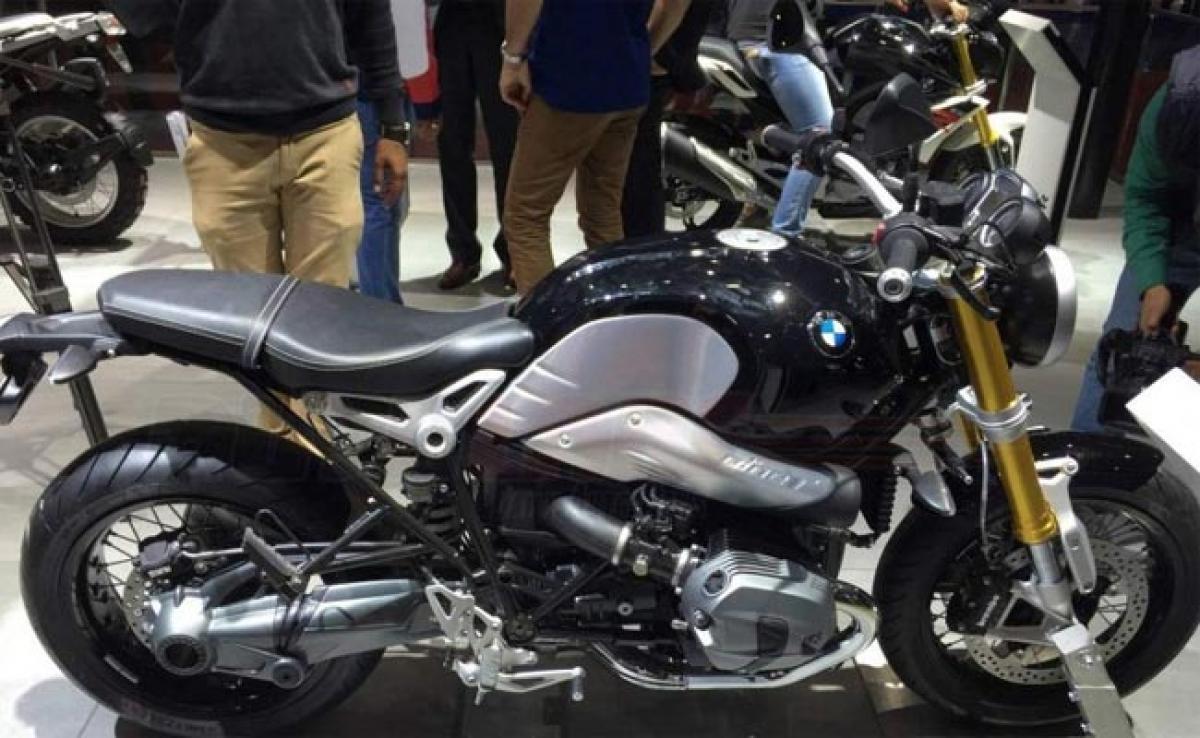 BMW R Nine T BMW R 1200 GS features Auto Expo 2016