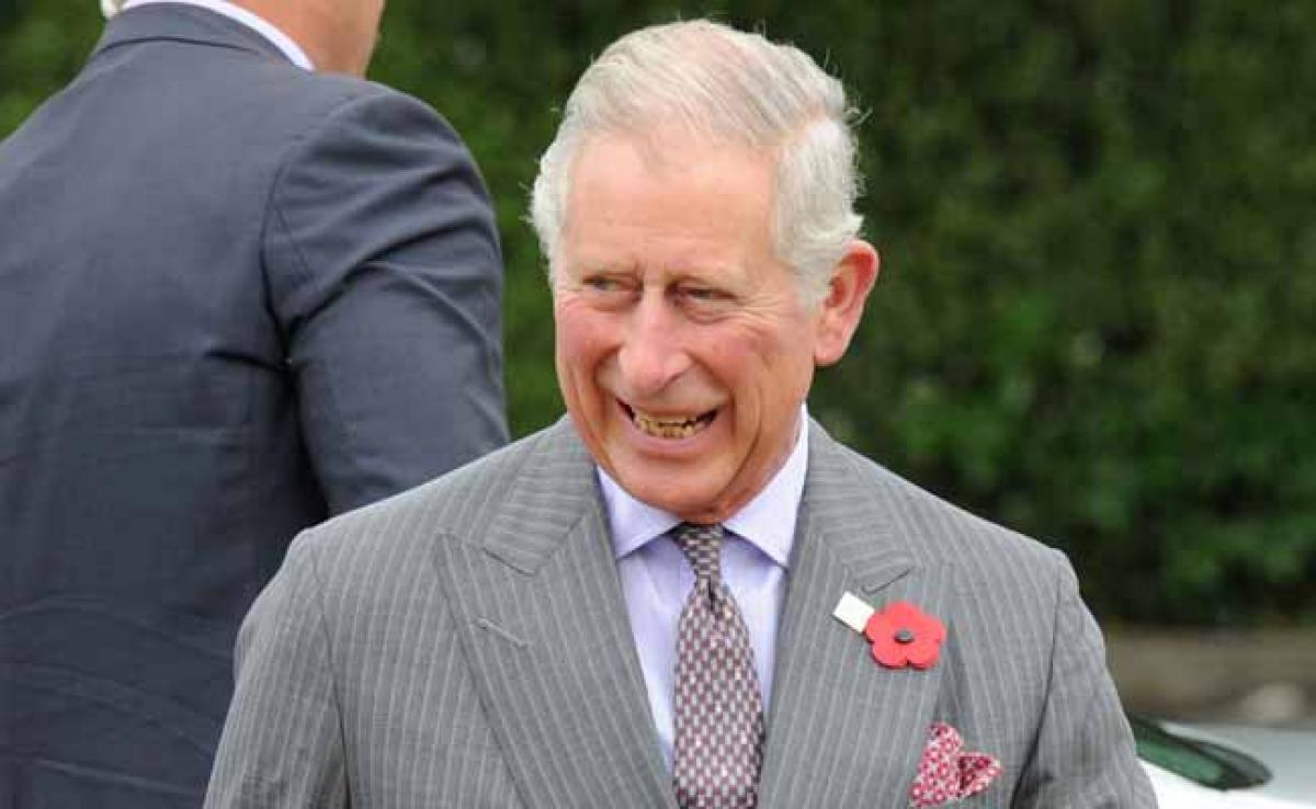 Prince Charles Visits Nawaz Sharif In London, Enquires About Health