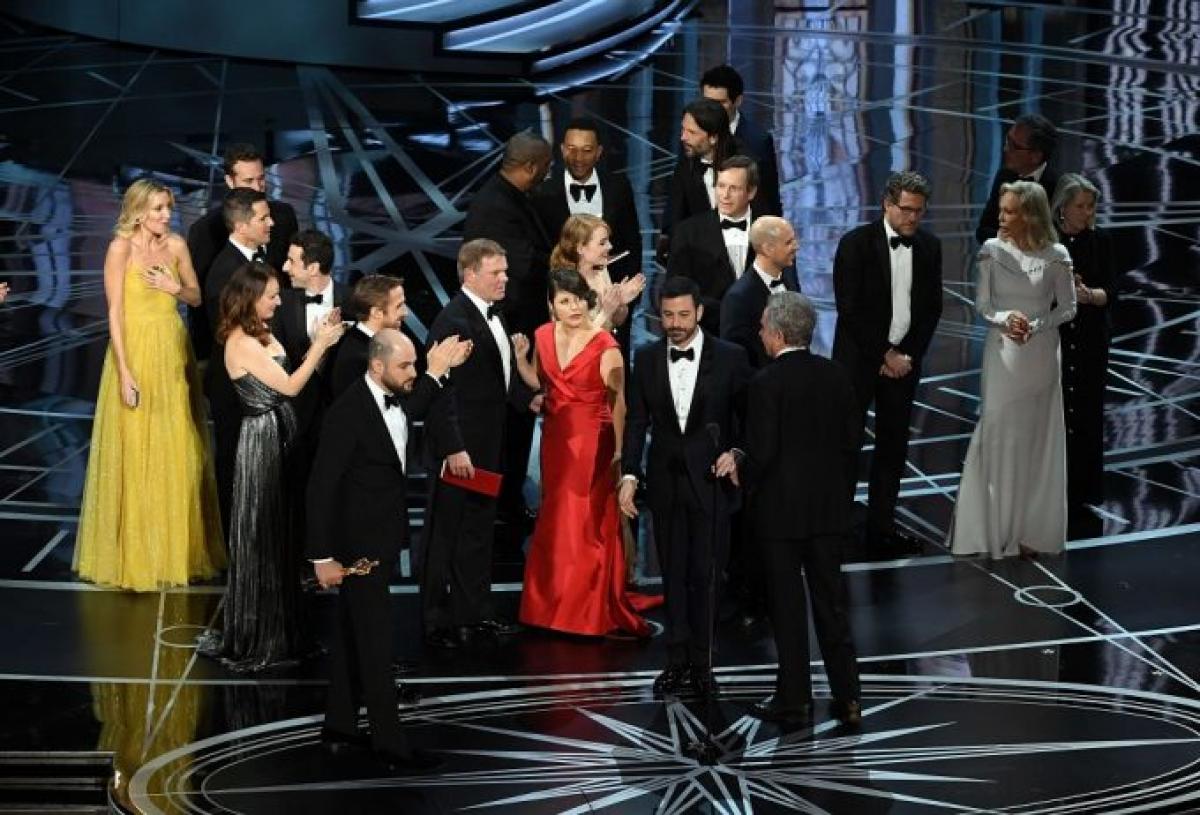 Academy issues apology over embarrassing gaffe during Best picture announcement