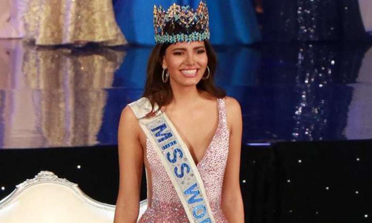 Puerto Rico girl crowned as the Miss World 2016