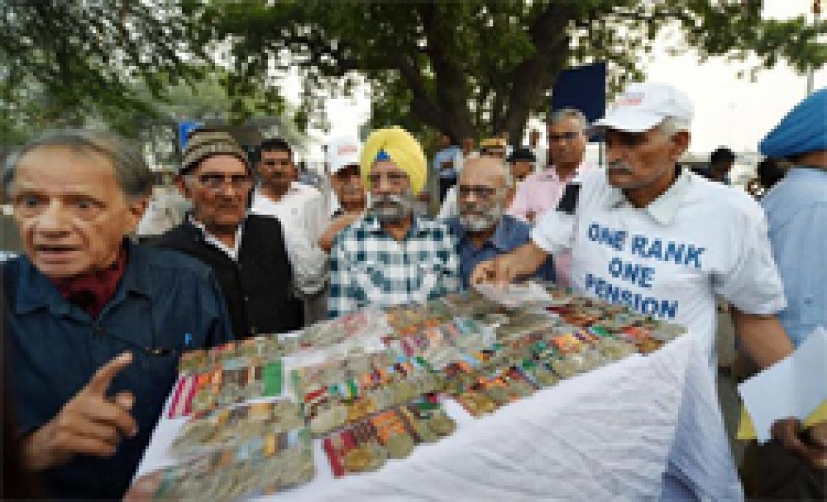 OROP row: Army veterans to set their medals on fire in Delhi