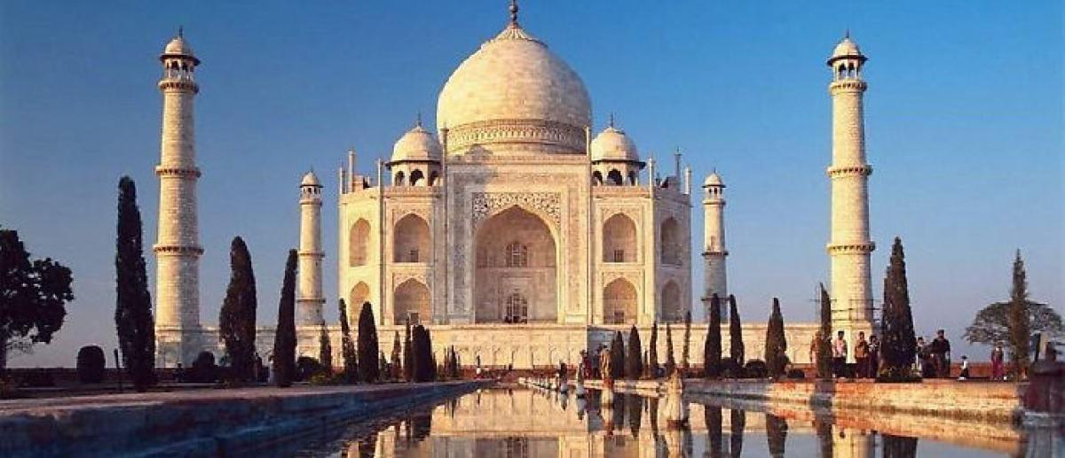 New cancer awareness initiative seeks to paint the Taj Mahal gold