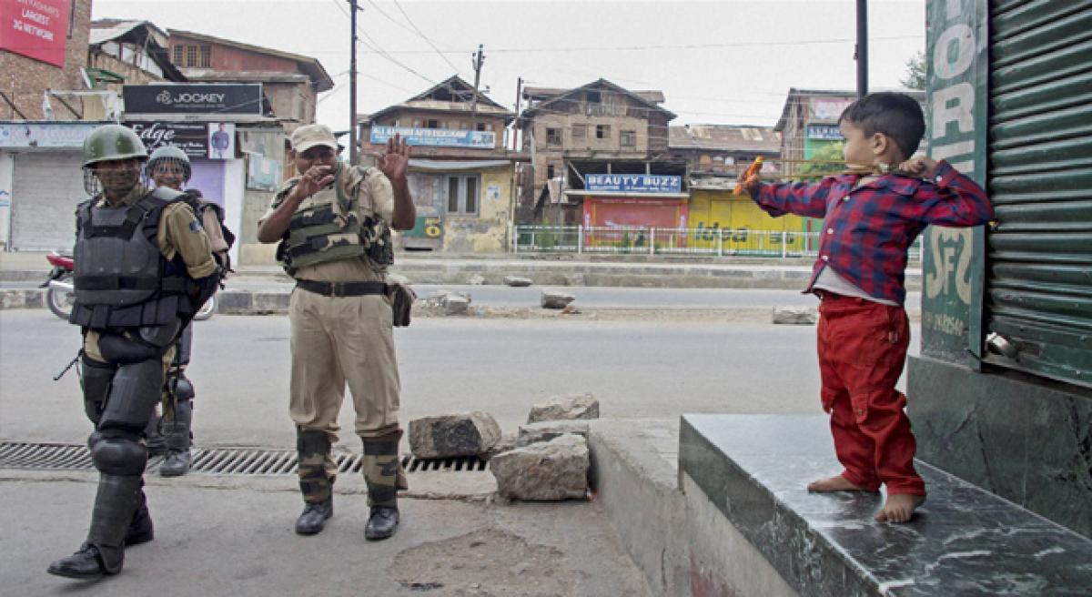 J&K calm as Lashkar backs Kashmir unrest