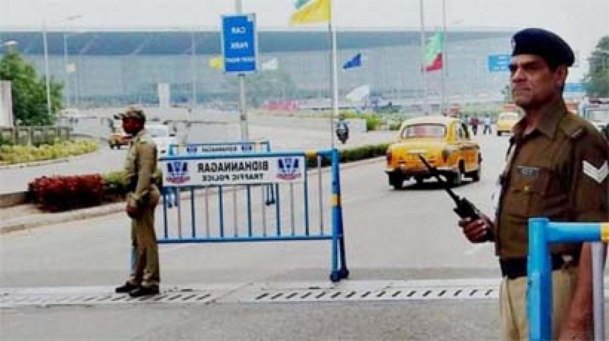 Kolkata airport officials receive bomb threat, security beefed up