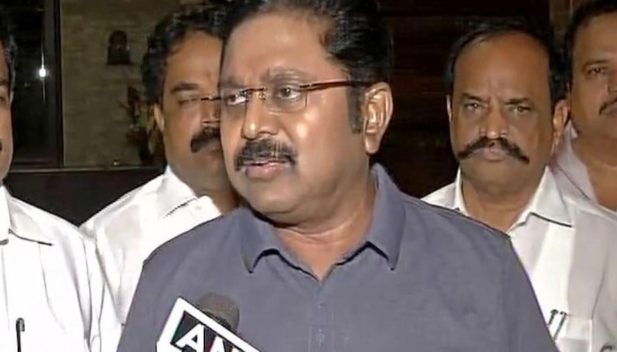 Delhi Police question Dinakaran in poll symbol row case