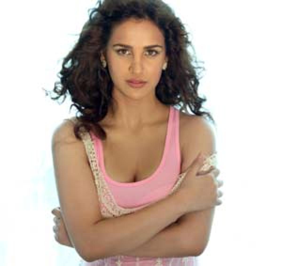 Aisha Sharma walks out of Puri’s film