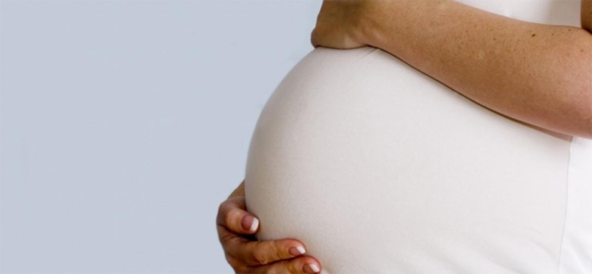 Despite infertility risk, modern women delay motherhood