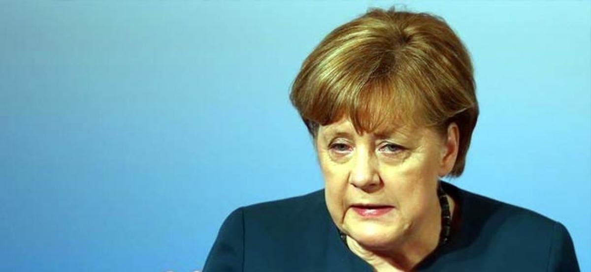Germanys Merkel wants to discuss cyber attacks with Russia