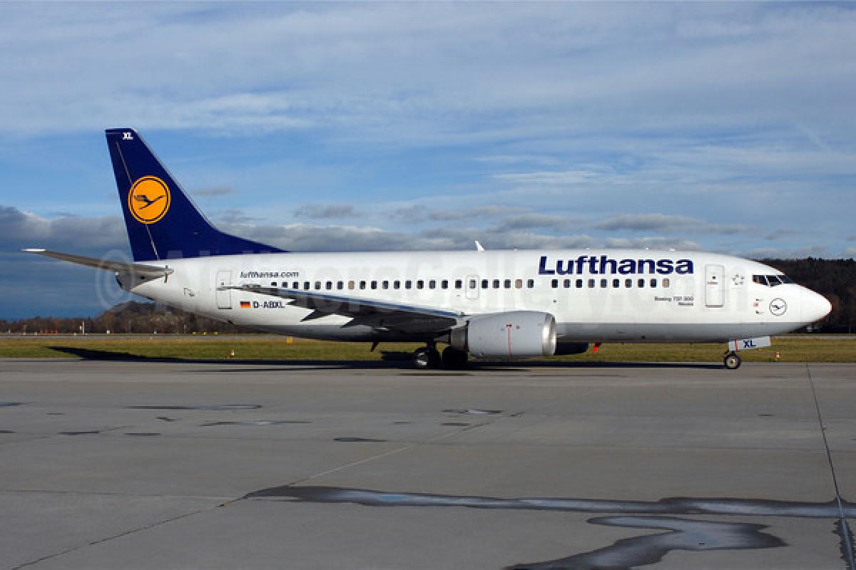 Faulty coffee machine forces Lufthansa flight to make emergency landing