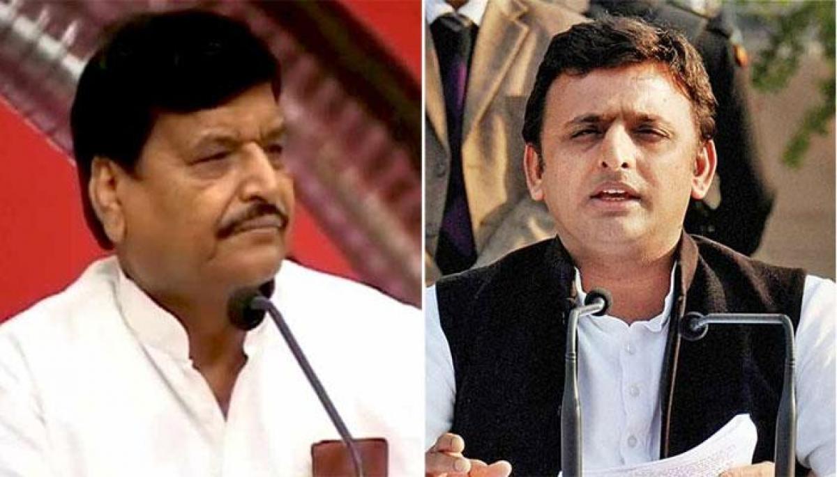 Shivpal Yadav claims that Akhilesh told him he would float new party