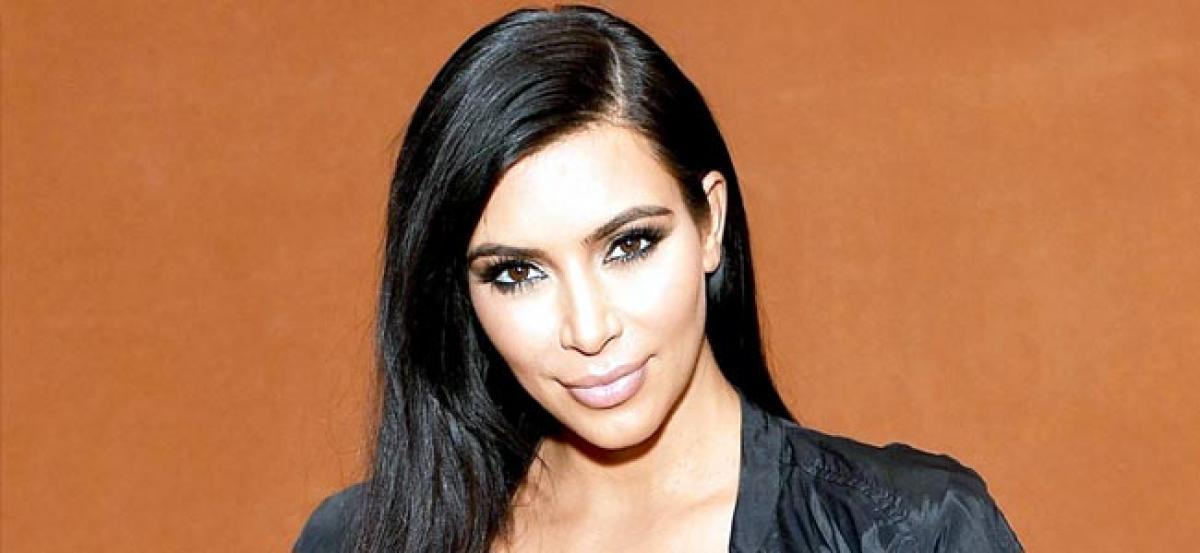 Kim Kardashian makes a bold no make-up statement decoded