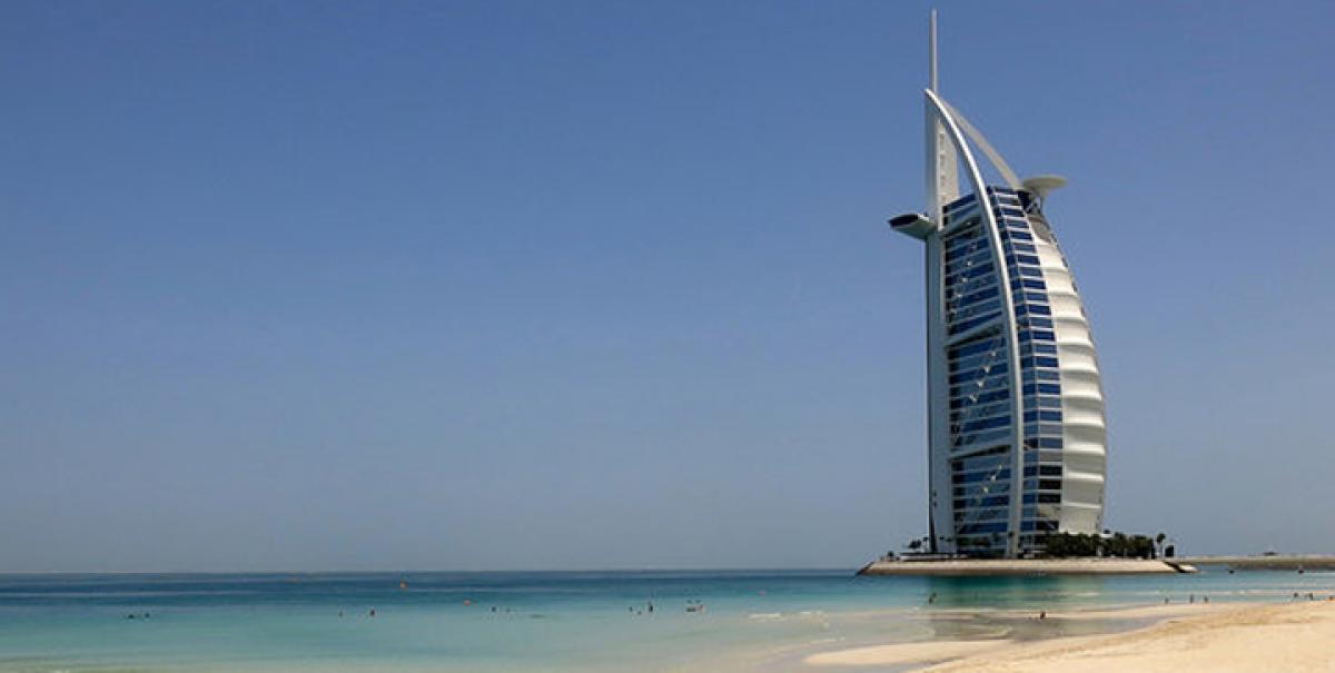 Spend a night in a royal suite at Dubais luxury Burj Al Arab for free!