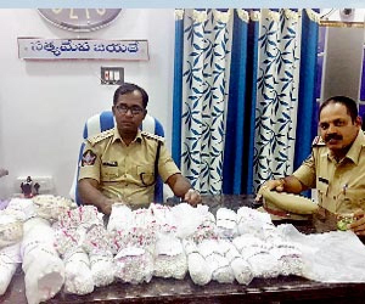 39.59 kg silver articles seized