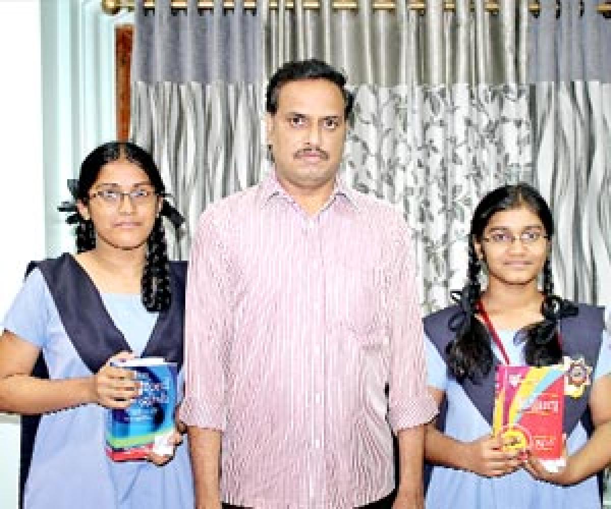 Girls Cotton School Uniform, Size: S-XL at Rs 1500/set in Chennai | ID:  17174109597