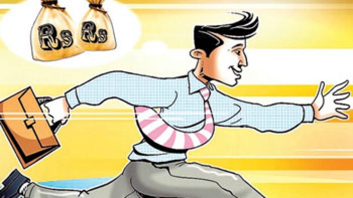 10 lakh new jobs, hefty  pay hikes likely in 2016