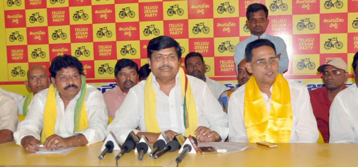 Telangana TDP leaders vow to expose TRS failures