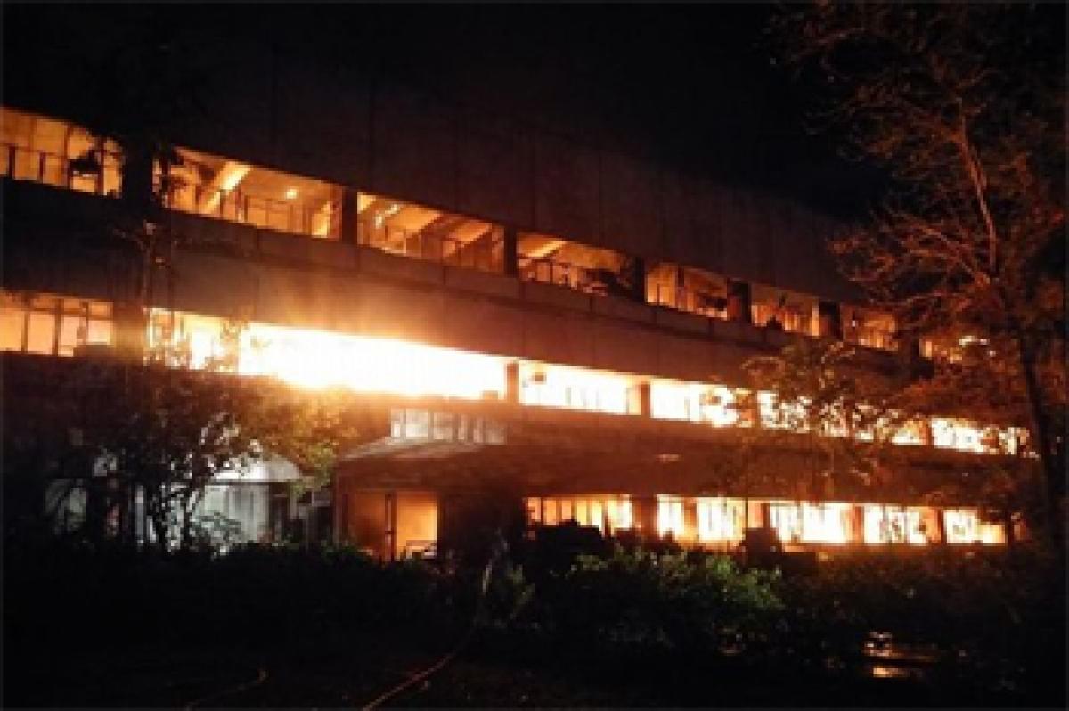 Fire breaks out at Manila university