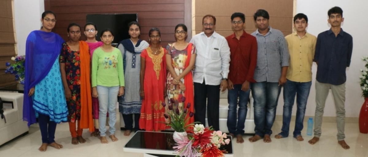 New Vision students excel in NEET