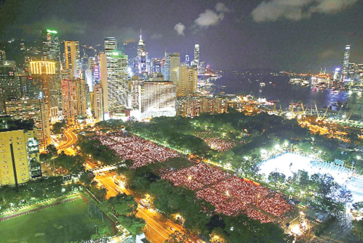 26th Tiananmen Square anniversary: Massive vigil in Hong Kong