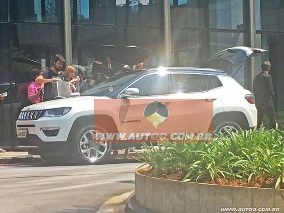 Spotted: Jeep Compass (Jeep C SUV) undisguised