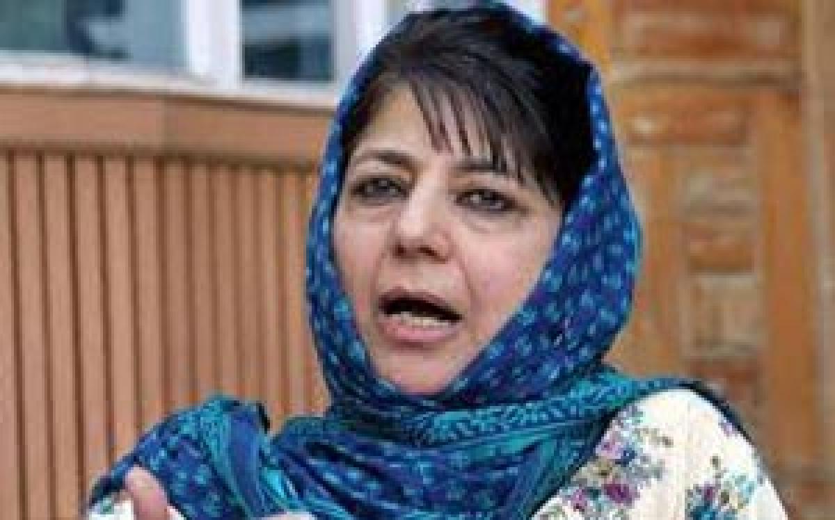 Mehbooba invites separatists for talks