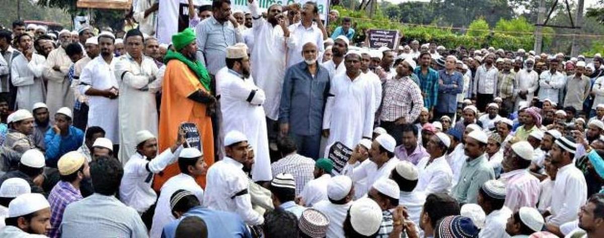 Muslims demand hike in quota, funds