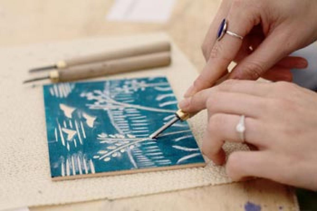 Two-day workshop on Wood-Cut Art Print Making 