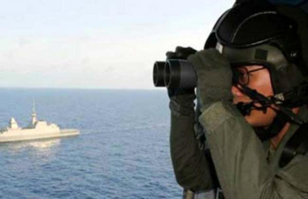 Mauritius scours remote islands in MH370 debris hunt