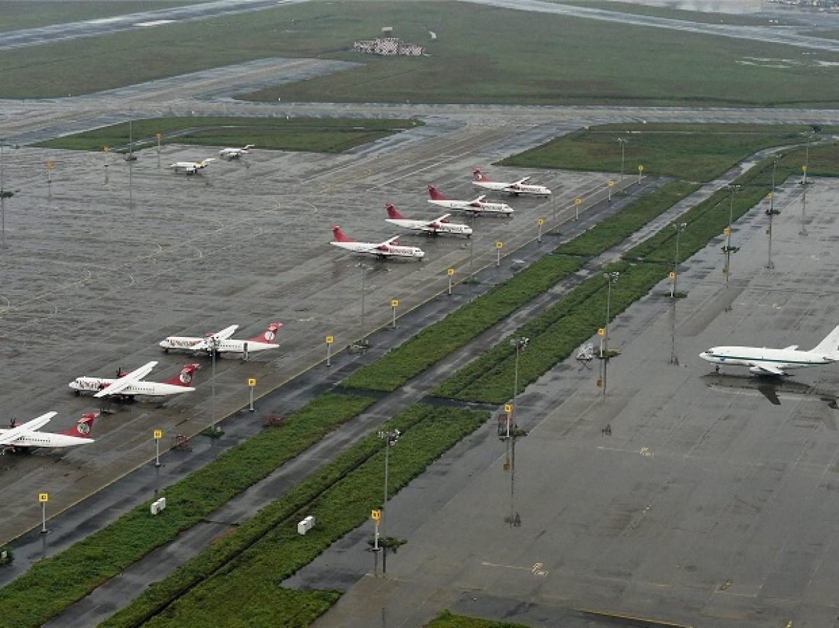 Airlines come to the rescue of passengers in the aftermath of cyclone Vardah