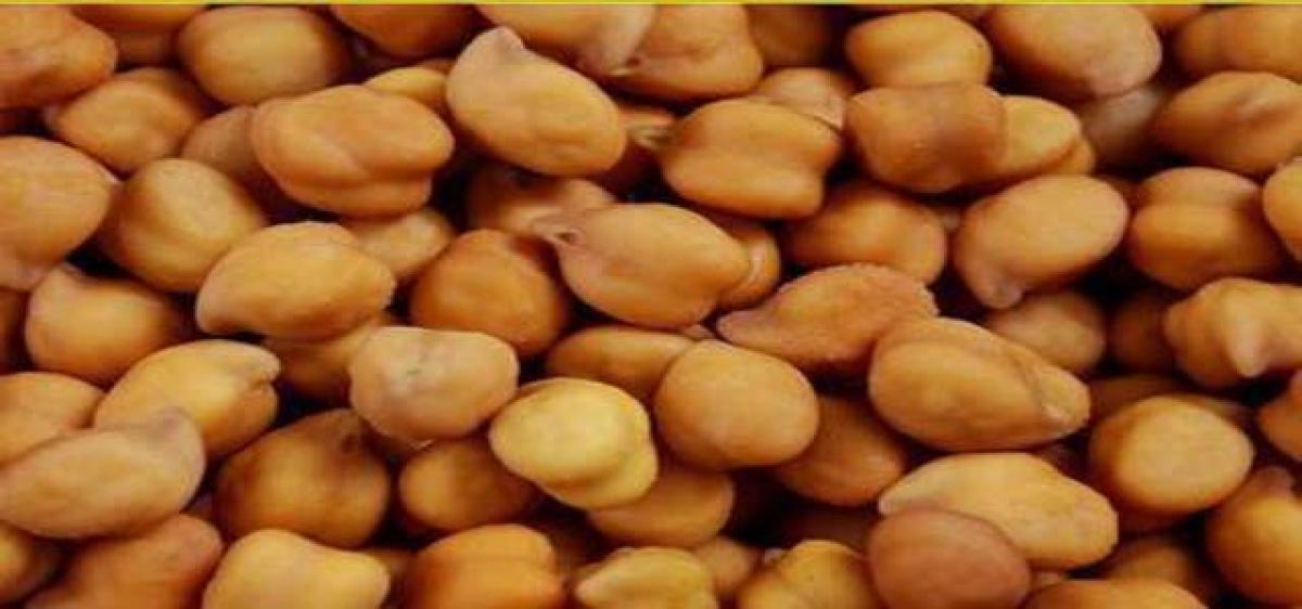 Smuggling of Bengal gram seeds going on unabated