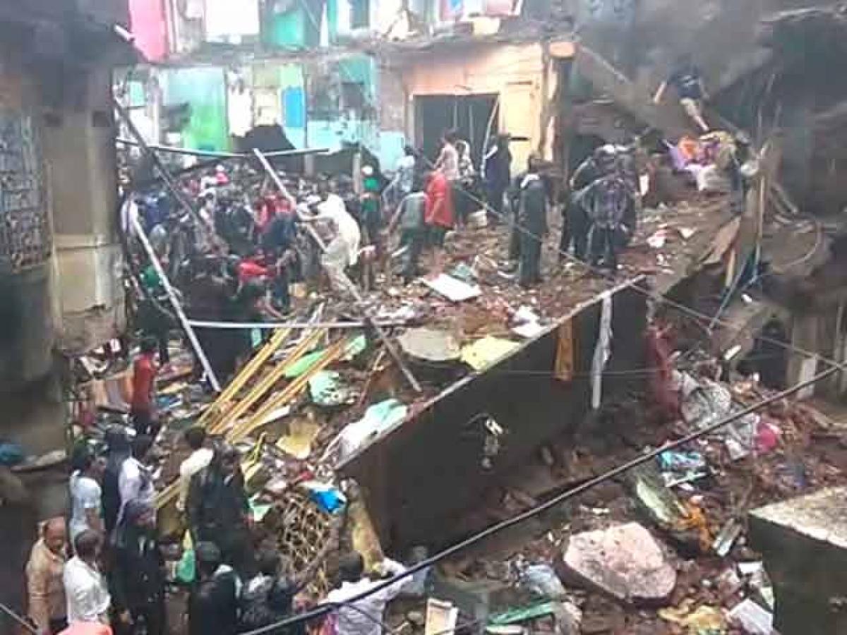 Mumbai house collapse: 3 killed, 10 injured