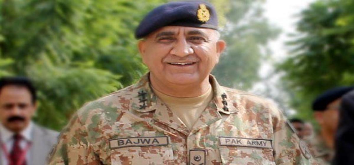 Will new Pak COAS extend friendly hand?