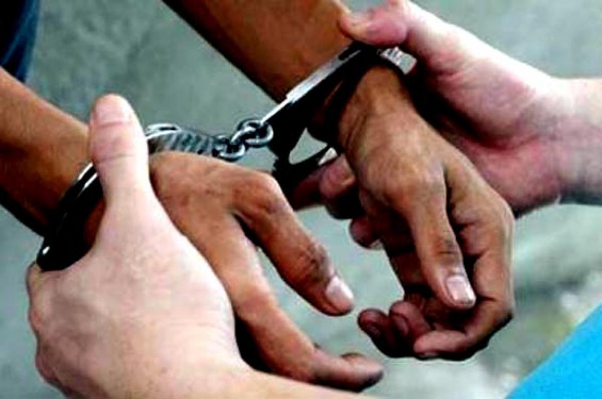 Three Bangladeshis entering Pakistan arrested