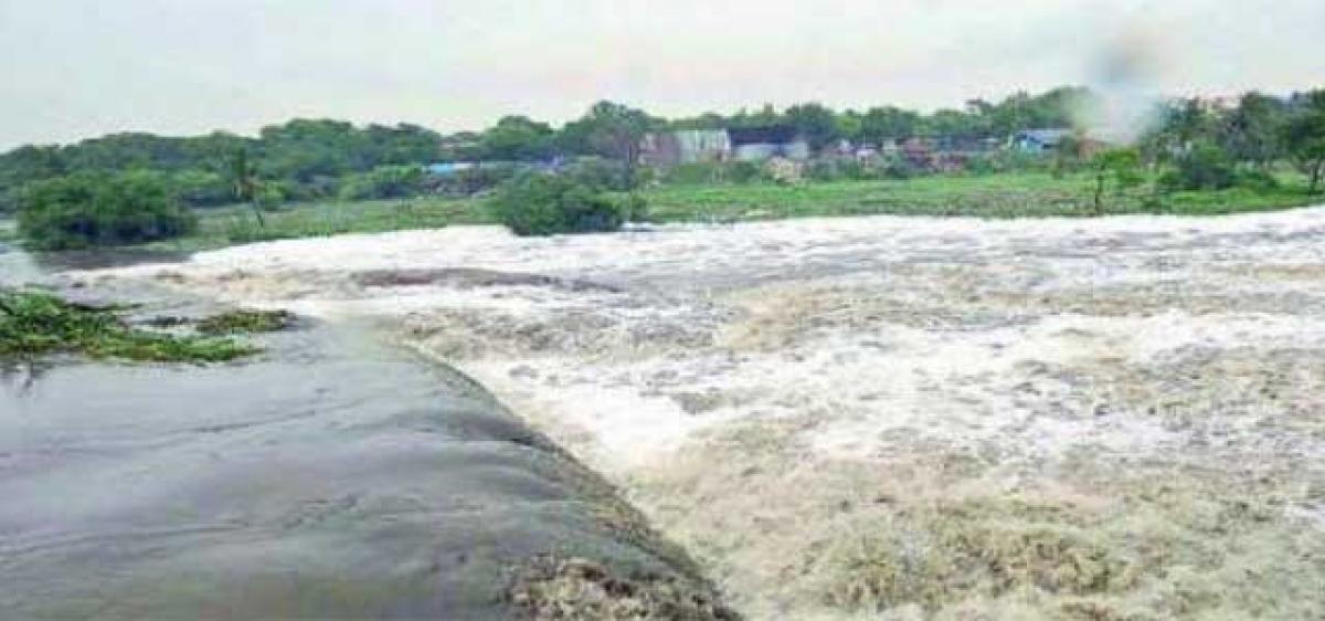 Telangana, AP lock horns over Krishna water sharing