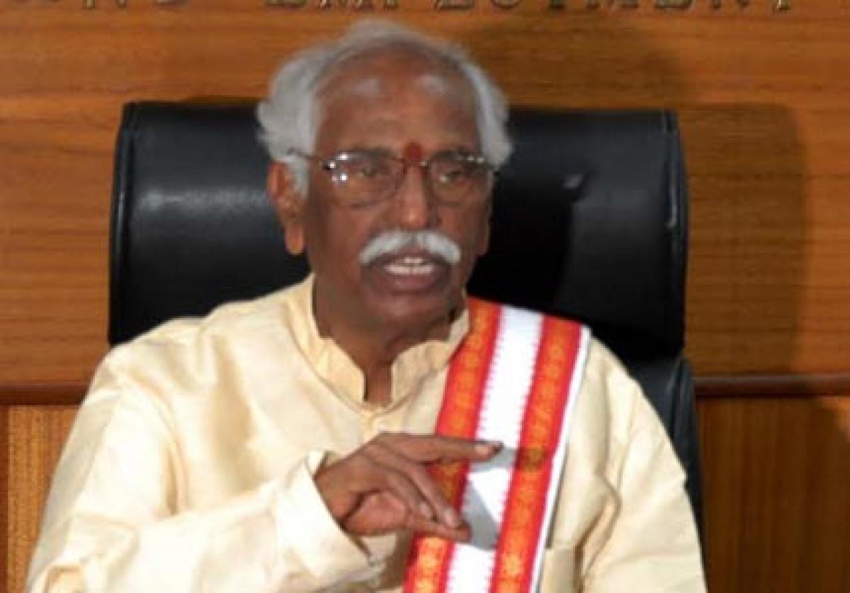 TS Govt sluggish, says Dattatreya