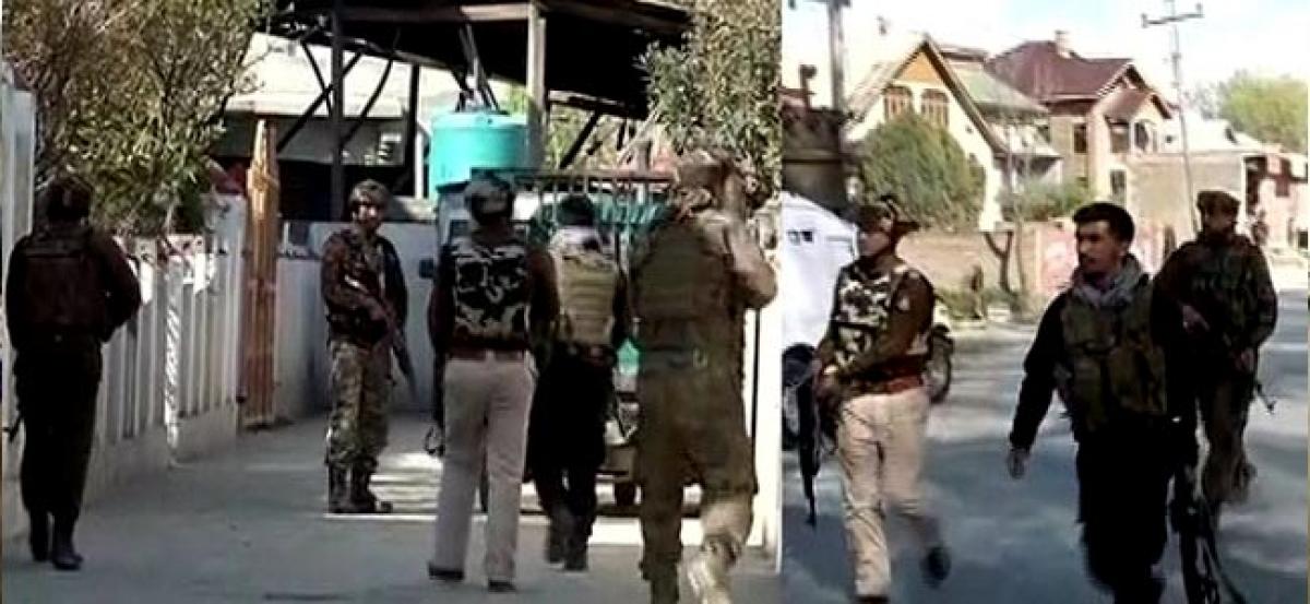 Three CRPF personnel injured after gunmen attacks convoy in Srinagar