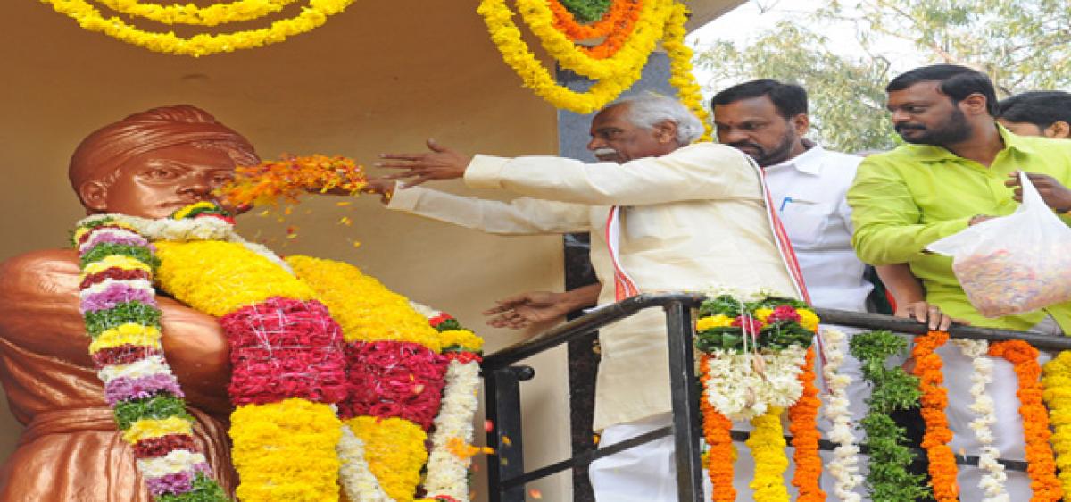 42.6 L workers in banking fold: Dattatreya