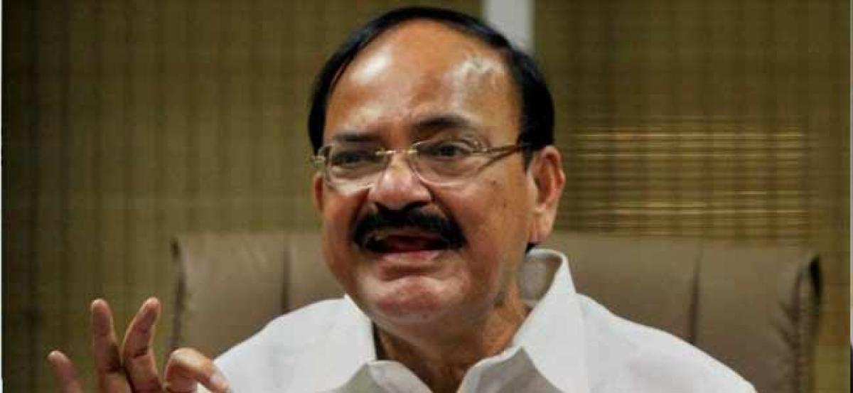 I am myself non-vegeterian: Naidu debunks notion that BJP wants to make everyone vegeterian