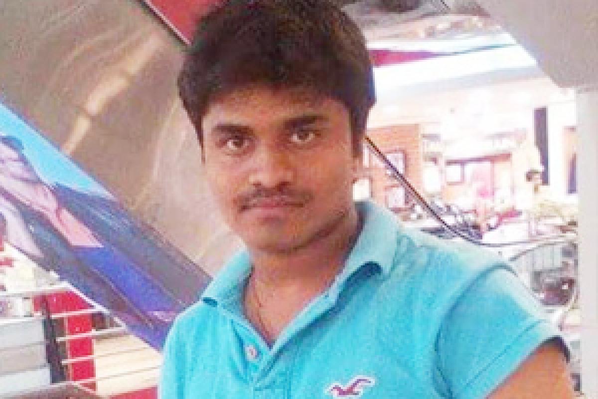 Engineering graduate commits suicide with note - I hate girls