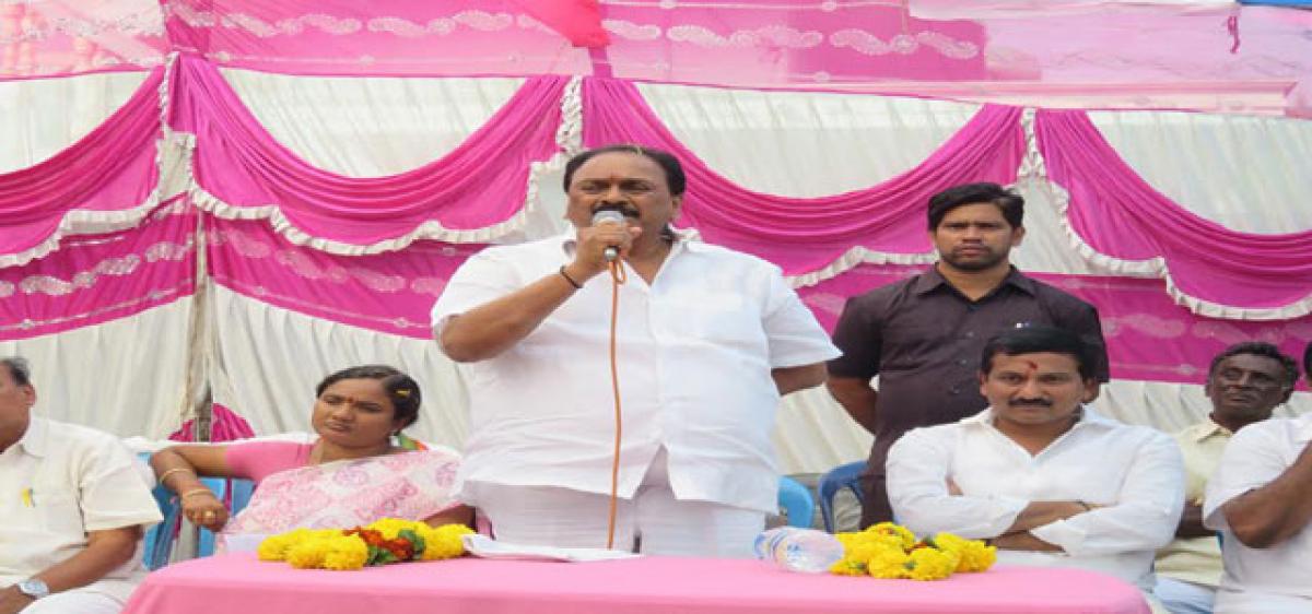 MP inaugurates CC roads