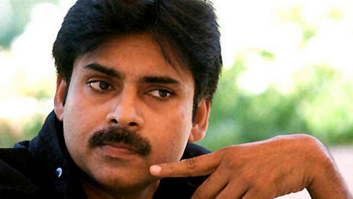 Pawan Kalyan says sorry for bouncers misbehaviour