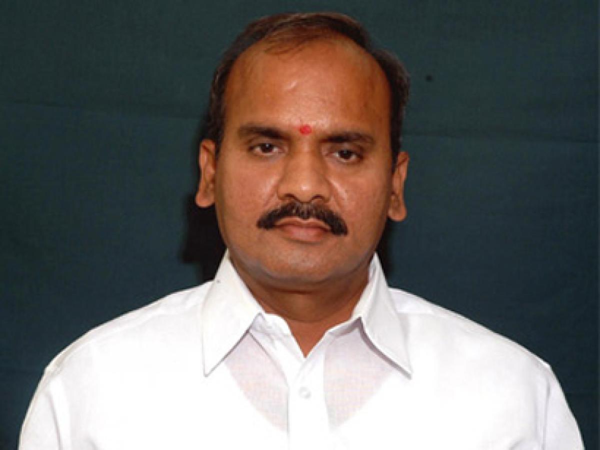 Agriculture Minister Pulla Rao announces date of YSRC MLAs entry