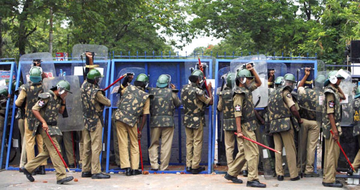 Telangana police to monitor security at banks, post offices