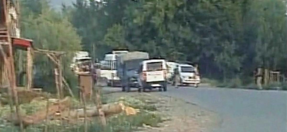 Anantnag: Terrorists ambush police party, six killed