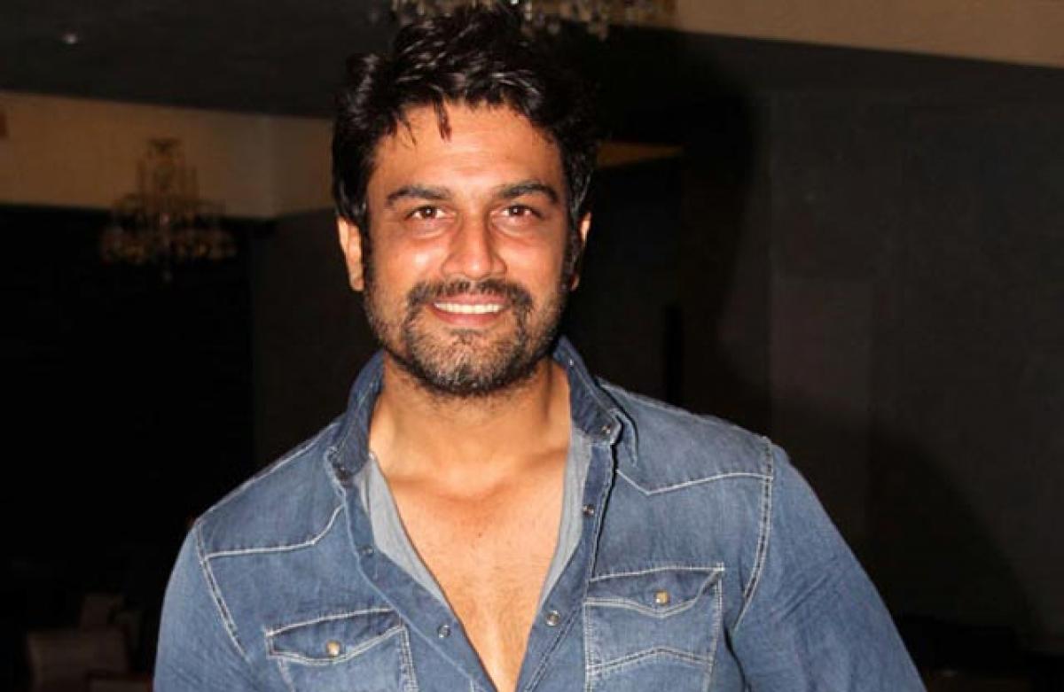 Not approached for Pawan’s next: Sharad Kelkar