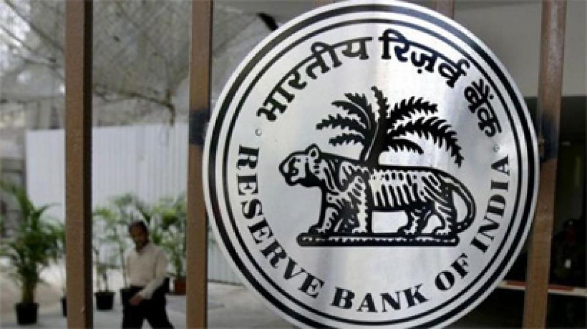 Banks, RBI square off over cash shortages