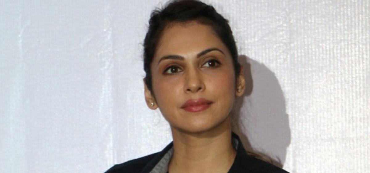 Actress Isha Koppikar to train women cops in martial arts