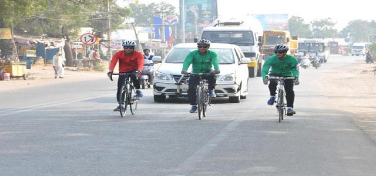 Home Secretary pedals for a cause