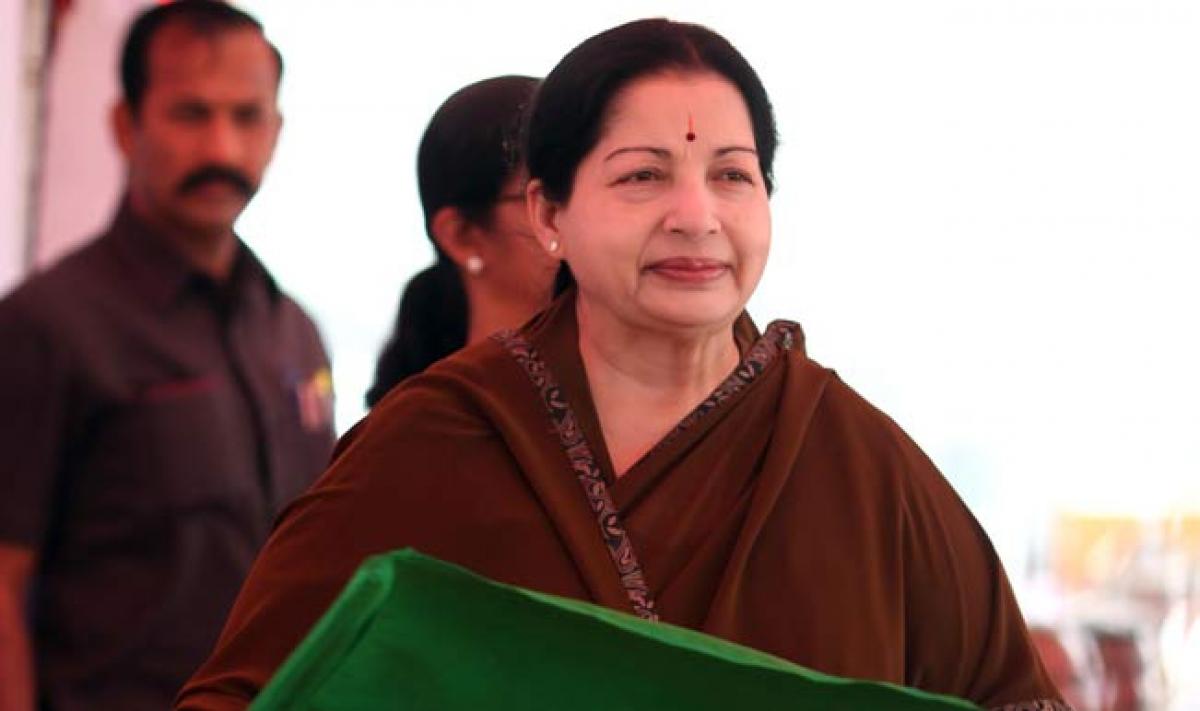 Jayalalithaa exhorts party workers for AIMDMK victory in civic polls