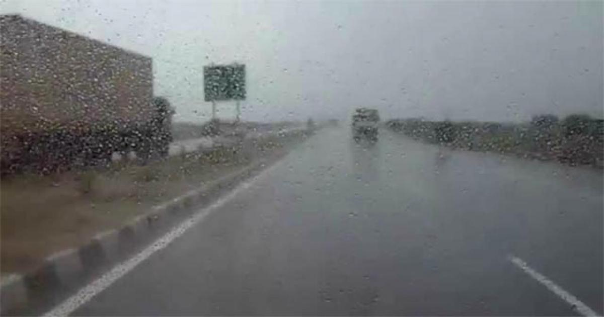 Sporadic rains in Nizamabad